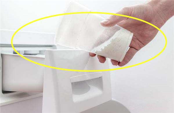 衛(wèi)生間這2種用品，萬萬不能一起用，會(huì)產(chǎn)生毒氣，快告訴老媽